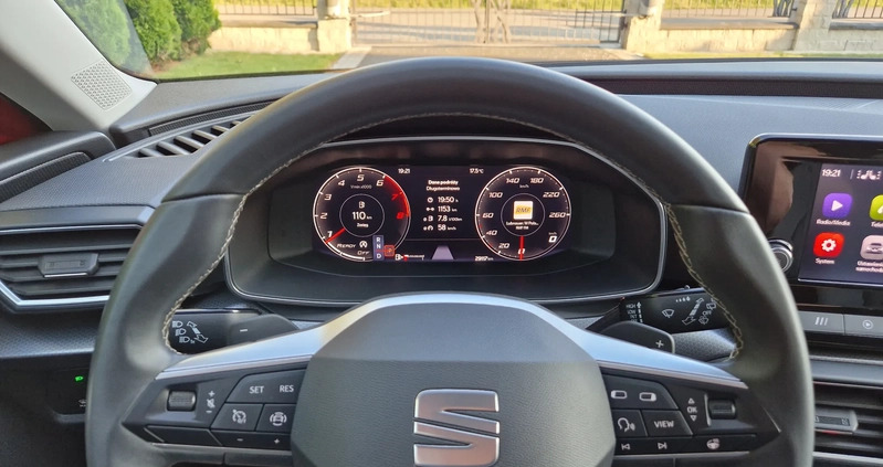 Seat Leon cena 99900 przebieg: 29000, rok produkcji 2022 z Przemyśl małe 254